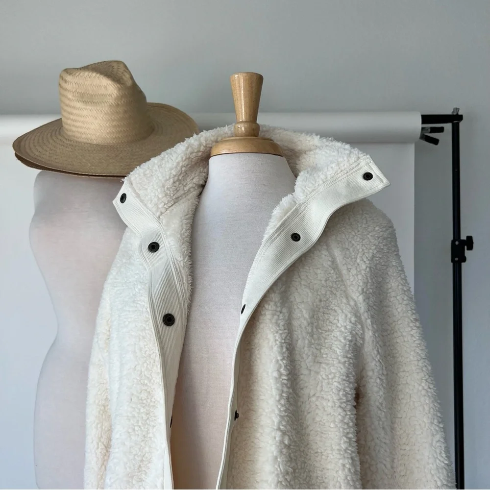 CREAM SHERPA JACKET - Picture 3 of 11
